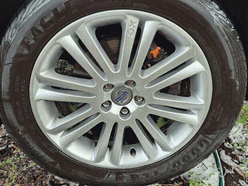 Volvo Mag Wheels - After shots show a remarkable difference