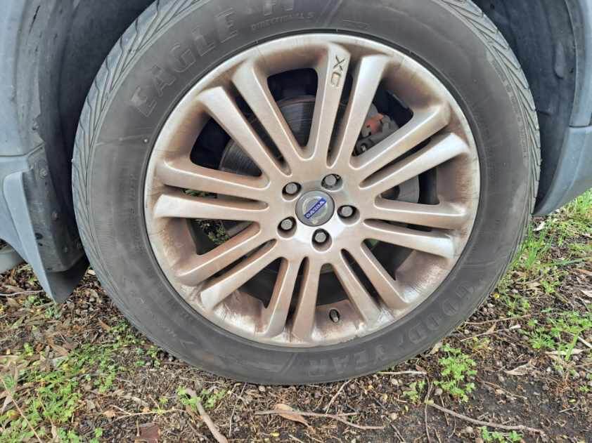 Volvo Mag Wheels - Before Cleaning